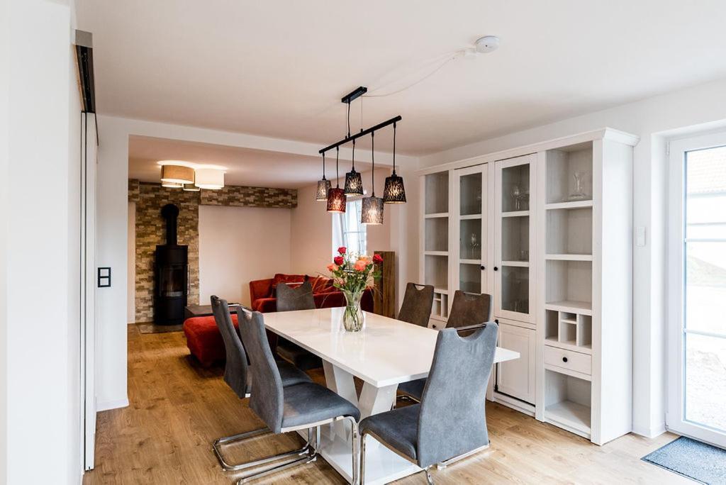Rosenchalet Leinach Екстериор снимка